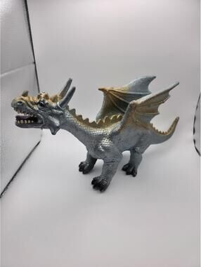 Creatology Rubber Dragon Silver Gold 2017 Firedrake Soft Winged Standing Dragon